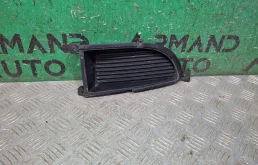 Решетка бампера Mitsubishi Lancer 2000-2007 MN150932 9, передняя правая
