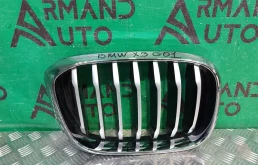 Решетка радиатора BMW X3 2017-2021 51137478670 G01, правая