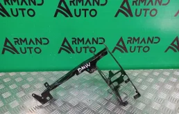 Кронштейн фары BMW 3 series 2011-2020 51647245792 F30 F31, правый
