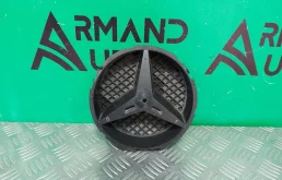 Кронштейн эмблемы Mercedes C-Class 2014-2018 A0008880060 W205, передний