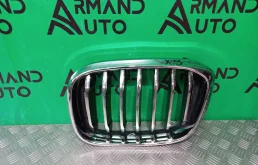 Решетка радиатора BMW X3 2017-2021 51137464931 G01, левая