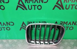 Решетка радиатора BMW X3 2010-2014 51117210725 F25, левая