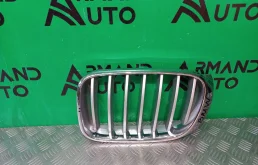 Решетка радиатора BMW X3 2014-2017 51137367421 F25, левая