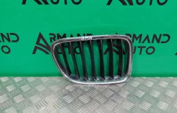 Решетка радиатора BMW X1 2009-2015 51112993308 E84, правая