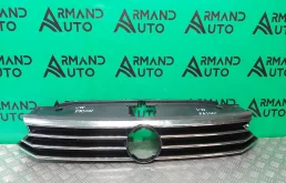 Решетка радиатора Volkswagen Passat 2014-2020 3G0853651BKZ B8