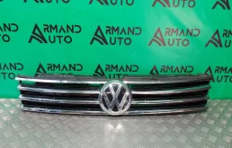 Решетка радиатора Volkswagen Touareg 2014-2018 7P6853651LZLL 2