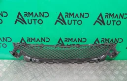Решетка бампера Mercedes C-Class 2014-2021 A2058852123 W205, передняя