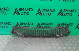 Решетка бампера Mercedes C-Class 2014-2021 A2058852123 W205, передняя