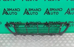 Решетка бампера BMW X1 2015-2019 51117354773 F48, передняя