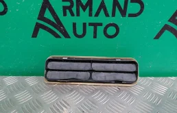 Решетка вентиляционная багажника Mercedes C-Class 2006-2015 A2128300242 W204