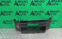 Воздуховод радиатора нижний BMW 3 series 2011-2020 51748054228 F30 F31