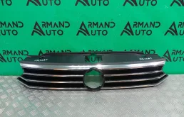 Решетка радиатора Volkswagen Passat 2014-2020 3G0853651BKZ B8