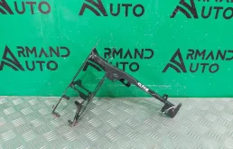 Кронштейн фары BMW 3 series 2011-2020 51647245791 F30 F31, левый