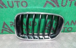 Решетка радиатора BMW X3 2010-2014 51117210725 F25, левая