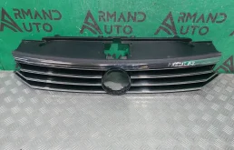 Решетка радиатора Volkswagen Passat 2014-2023 3G0853651ABKZ B8