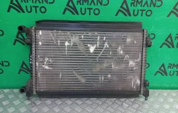 Радиатор двигателя (двс) Volkswagen Taos 2020-нв 5Q0121251HC 1