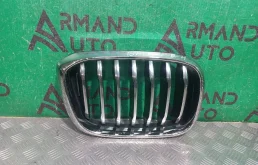 Решетка радиатора BMW X3 2017-2021 51137464932 G01, правая
