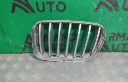 Решетка радиатора BMW X3 2014-2017 51137367421 F25, левая