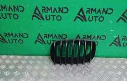 Решетка радиатора BMW X5 2006-2013 51137157687 E70, левая