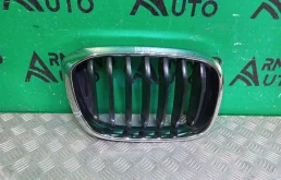 Решетка радиатора BMW X3 2017-2021 51137397466 G01, правая