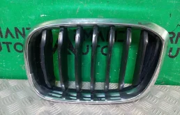 Решетка радиатора BMW X3 2017-2021 51137397465 G01, левая