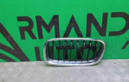 Решетка радиатора BMW 3 series 2011-2020 51137260497 F30 F31, левая