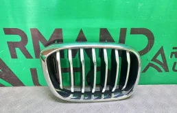 Решетка радиатора BMW X3 2017-2021 51137478670 G01, правая