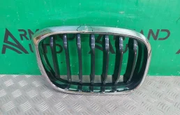 Решетка радиатора BMW X3 2017-2021 51137397466 G01, правая