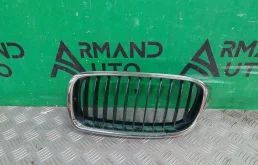 Решетка радиатора BMW 3 series 2011-2020 51137255411 F30 F31, левая