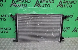Радиатор двигателя (двс) Audi A4 2015-2025 8W0121251K 5 B9