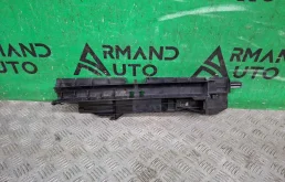 Дефлектор радиатора BMW X5 2006-2013 17118572188 E70, левый