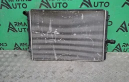 Радиатор двигателя (двс) Audi A3 2003-2013 1K0121251AB 2 8P