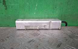 Кронштейн усилителя бампера Mercedes C-Class 2014-2021 A2056203701 W205, передний