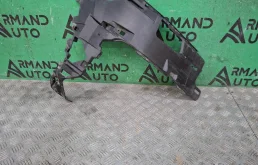 Кронштейн бампера Audi Q7 2015-2020 4M0807065JGRU 2 4M, передний правый