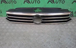 Решетка радиатора Volkswagen Passat 2014-2023 3G0853651ABKZ B8