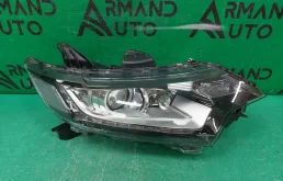 Фара MITSUBISHI OUTLANDER 2015-2023 8301C854 3, правая