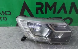 Фара Renault Sandero 2018-2022 260101079R 2, правая