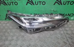 Фара Toyota Corolla 2015-2019 8111002L70 11 E160 E170 E180, правая
