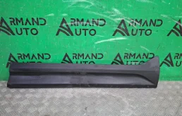 Молдинг двери Volvo XC40 2017-2022 31448317 1, передний правый