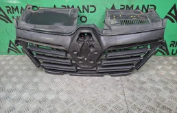 Решетка радиатора Renault Logan 2018-2022 623105887R 2