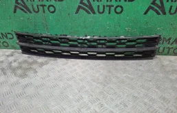 Решетка бампера Skoda Octavia 2017-2020 5E0853677J9B9 3 A7 (5E), передняя