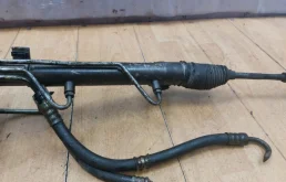 Электроусилитель руля для Opel Astra 2010 года на фотографиях