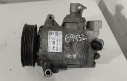Компрессор кондиционера 5N0820803E  2.0 TDI Volkswagen