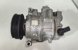 Компрессор кондиционера 5N0820803F  2.0 TDI Volkswagen