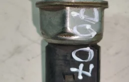 Датчик давления топлива 03C906051D  2.0 TFSI Audi