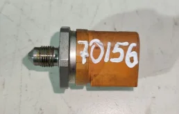 Датчик давления топлива 06J906051D  2.0 TFSI Volkswagen