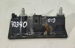 Кнопка открытия багажника 5N0827335B    Volkswagen