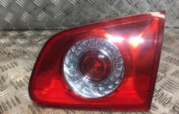 Фонарь крышки багажника правый Volkswagen Passat B6 (2005-2010) дизель 1.6 TDI Механика Универсал