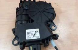 Доводчик замка багажника Range Rover LR034351 L405
