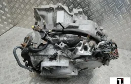 Коробка передач автоматическая (АКПП),30613728,Volvo S40 1 2001